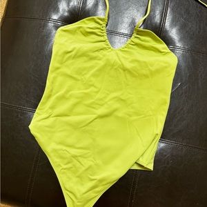 Aritzia Countour Criss cross bodysuit